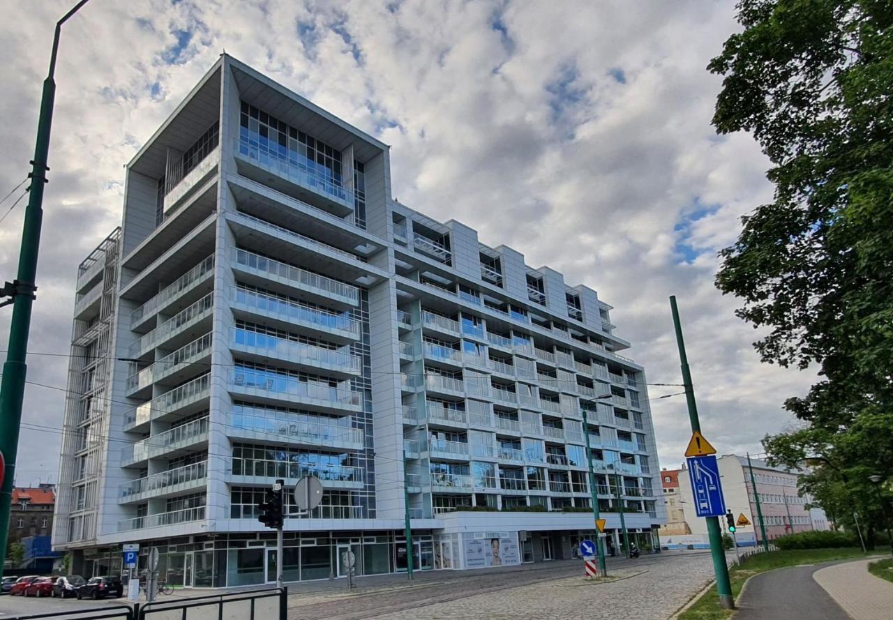 Millo Apartament Parking By Impero Poznaň Exteriér fotografie